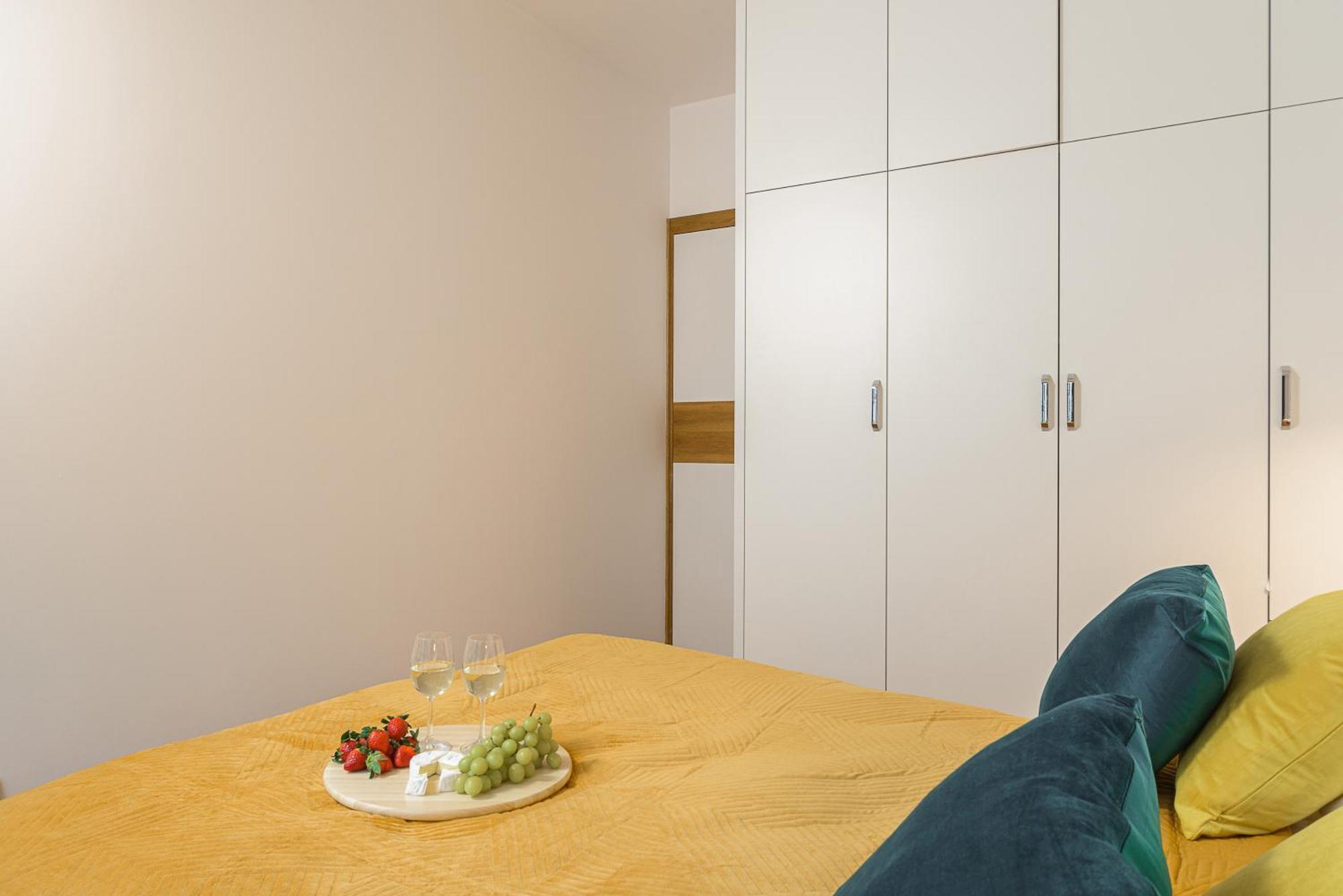 Premium With Free Parking Near Muzeum Powstania Apartament